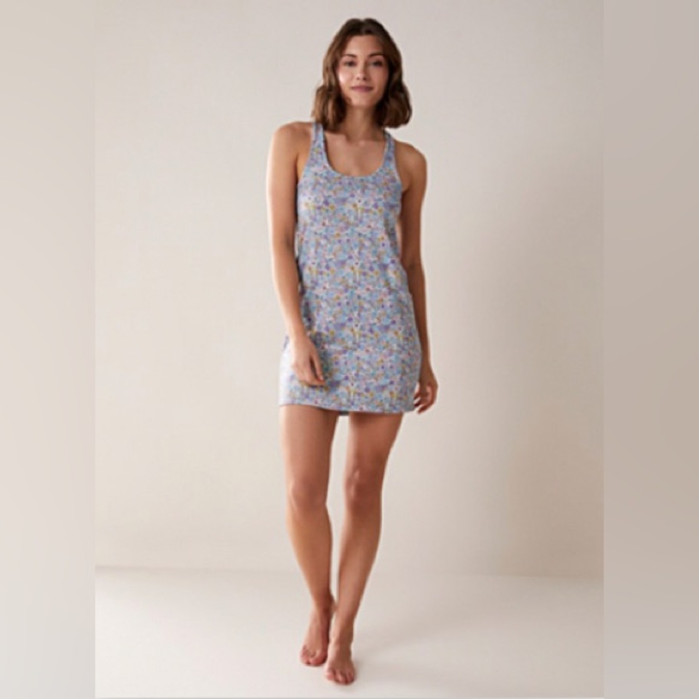 2/$10🌷Miiyu | Soft floral racerback nightie (S)